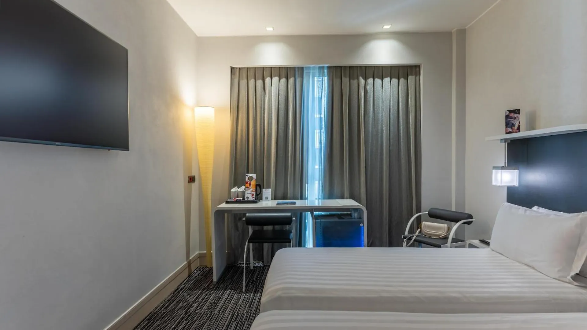 Best Western Premier Hotel Royal Santina Rome 4*,