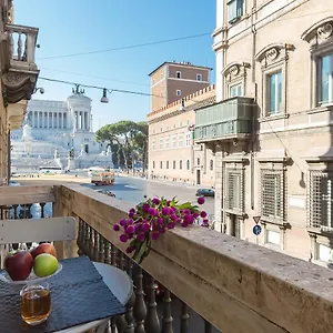 Dom wakacyjny Amazing Piazza Venezia, Rzym