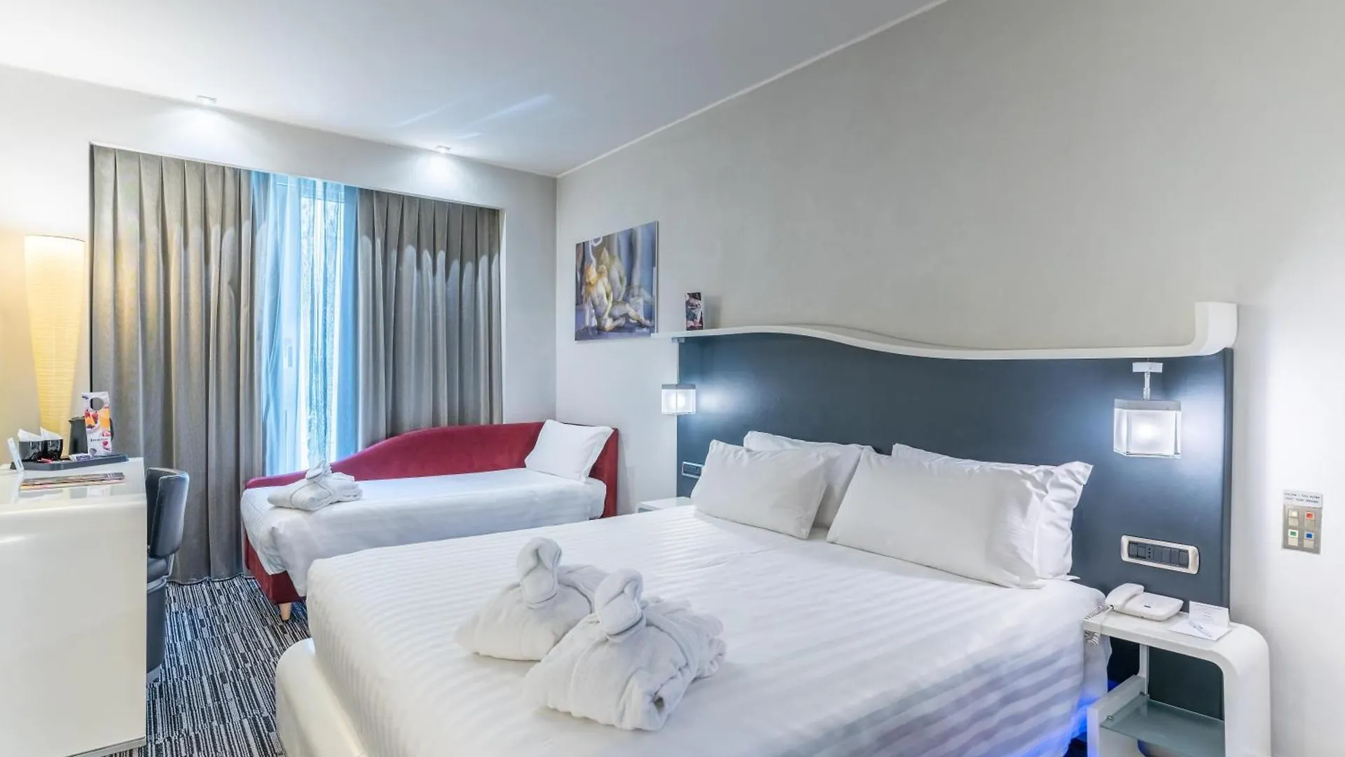 Best Western Premier Hotel Royal Santina Rome 4*,